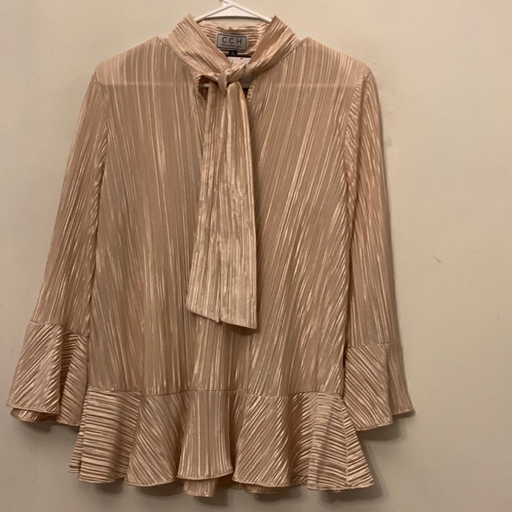 CCH Collection gold long bell sleeves flowy blouse Size S NWT - Picture 1 of 8